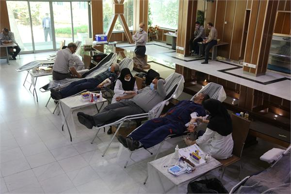 اهدا خون به کودکان سرطانی و بیماران نیازمند در طرح قطره قطره زندگی