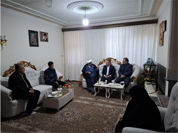 تجلیل و تقدیر از خانواده معظم شهید حسن زاده
