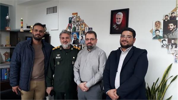 نشست صمیمی